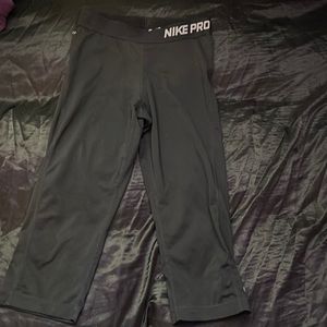 Black Nike Pro Workout Pants Capris